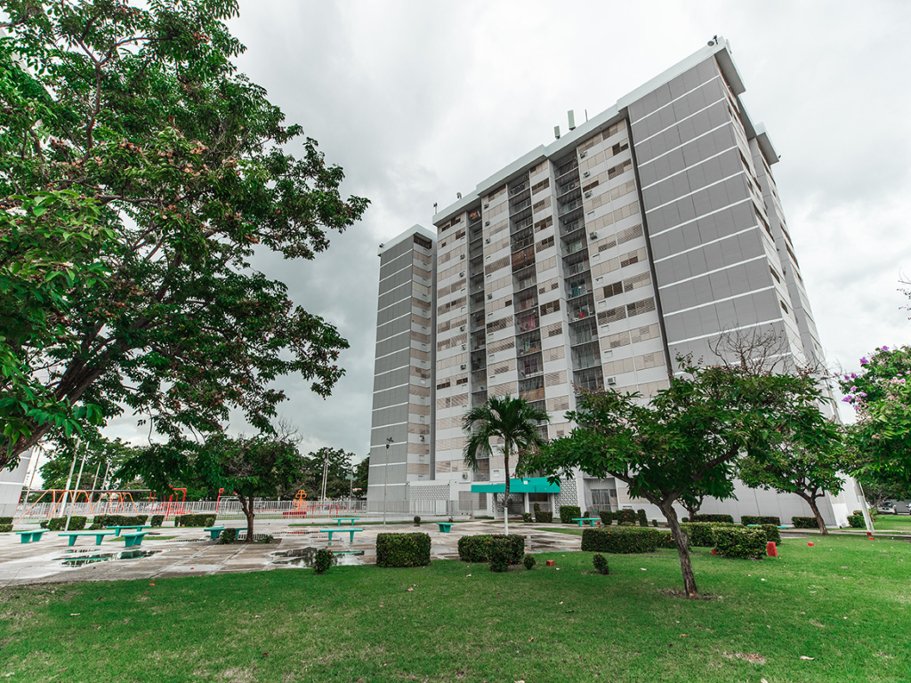 Villas de Lomas Verdes Apartments Albors Management Corp.